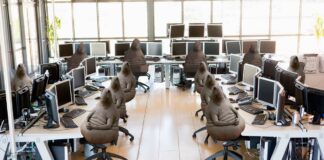 Риэлторы-ждуны